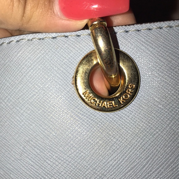 Michael kors, pale blue purse - Picture 7 of 7